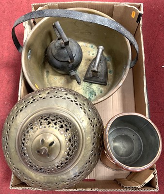 Lot 206 - A collection of metalware, to include a...