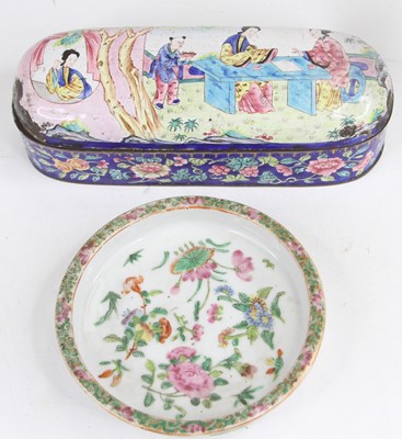 Lot 268 - A 19th century Chinese Canton porcelain dish,...