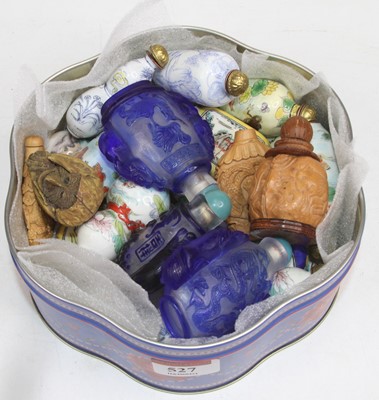 Lot 527 - A collection of Chinese scent bottles, to...