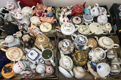 Lot 637 - Four boxes of teapots