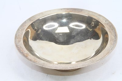 Lot 325 - An Elizabeth II silver pedestal dish,...