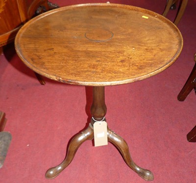 Lot 1335 - An early 19th century mahogany circular dish...