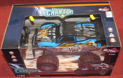 Lot 1507 - A radio controlled 1:14 scale boxed Ferocity...