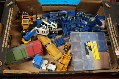 Lot 1547 - A tray containing loose playworn diecast ...