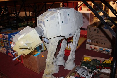 Lot 1581 - A large Star Wars AT-AT Walker with chin guns