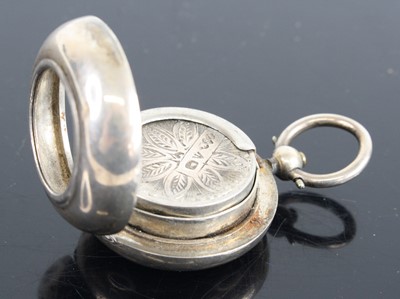 Lot 3291 - A late Victorian silver sovereign case of...