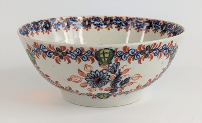 Lot 2084 - A Liverpool porcelain bowl, probably Seth...