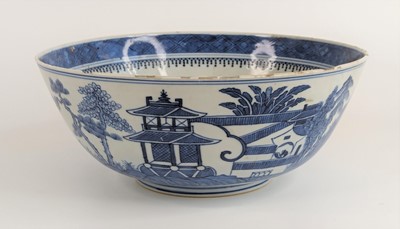 Lot 2375 - A Chinese export blue and white porcelain bowl,...