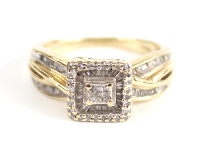 Lot 2644 - A 9ct yellow gold diamond square cluster ring,...