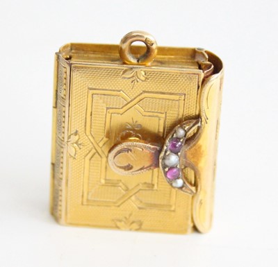 Lot 2863 - A late 19th century pendant locket in the form...