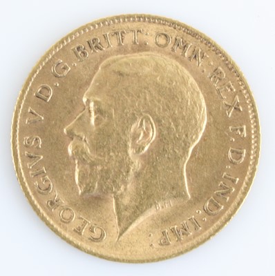 Lot 3349 - Great Britain, 1911 gold half sovereign,...