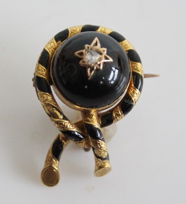 Lot 2833 - A late Victorian yellow metal mourning brooch,...