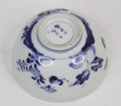 Lot 211 - A Chinese blue and white porcelain bowl,...