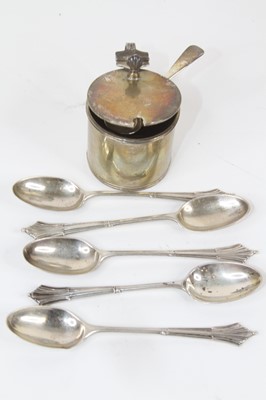 Lot 265 - A George V silver mustard, of drum shape,...