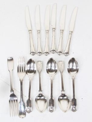 Lot 274 - A set of five Victorian silver teaspoons, in...