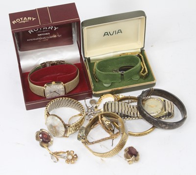 Lot 297 - A collection of costume jewellery to include a...