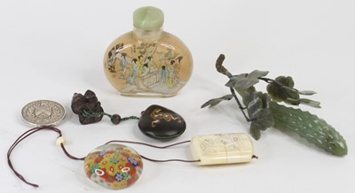 Lot 469 - A collection of Asian items, to include a...