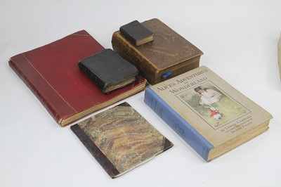 Lot 532 - A collection of vintage books to include Lewis...