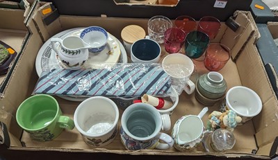 Lot 571 - Mixed glassware and ceramics, to include Spode...