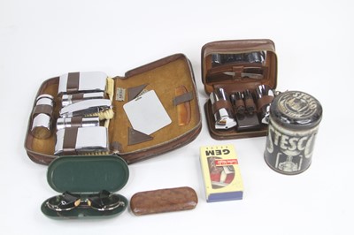 Lot 544 - A collection of vintage travelling dressing...