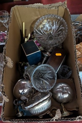 Lot 607 - Miscellaneous items to include silver plated...