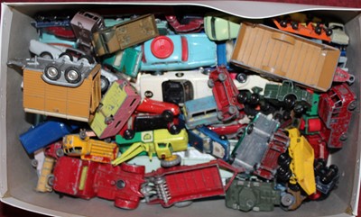 Lot 685 - A small quantity of loose and playworn diecast...