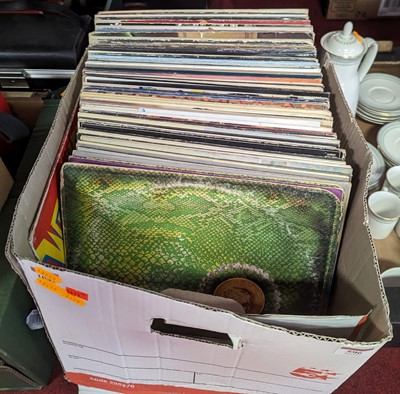 Lot 596 - A collection of vintage LPs, to include Alice...