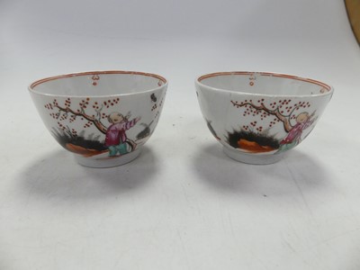 Lot 137 - A collection of Asian ceramics, to include...