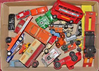 Lot 702 - A small quantity of loose and playworn diecast...