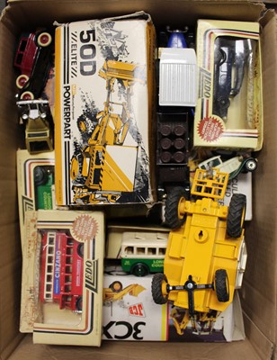 Lot 716 - A small quantity of modern issue diecast to...