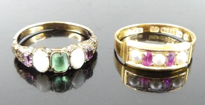 Lot 344 - A vintage 15ct gold, ruby and seed pearl set...