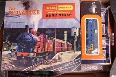 Lot 745 - Two trays containing 00 gauge related trains...