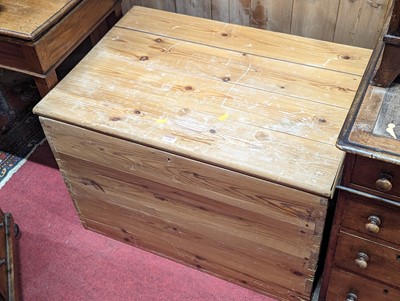 Lot 1240 - A planked pine hinge top blanket chest, width...