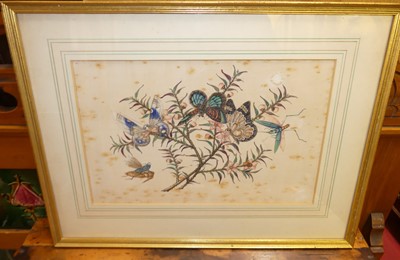 Lot 1105 - A pair of 19th century Chinese watercolours on...
