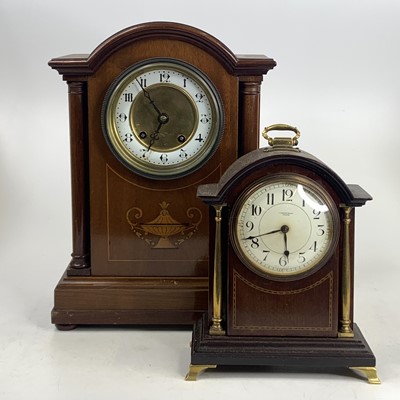 Lot 1536 - An Edwardian inlaid mahogany mantel clock...