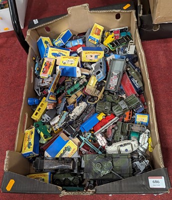 Lot 686 - One tray containing loose and playworn diecast...