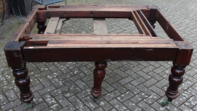 Lot 1399 - A Victorian mahogany round cornered extension...