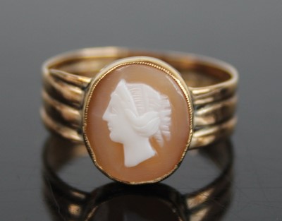 Lot 2869 - A George V 9ct gold carved shell cameo ring,...