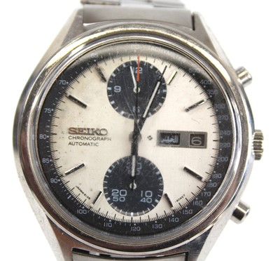 Lot 2846 - A gent's Seiko steel cased automatic...