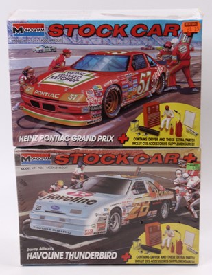 Lot 1790 - MONOGRAM 1.24 scale, Stock Car + kit inc...