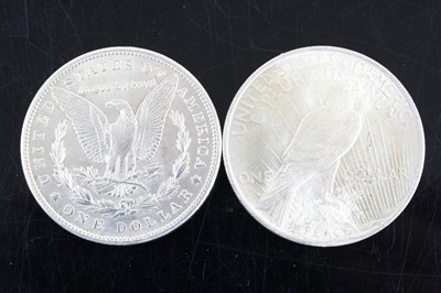 Lot 3254 - United States of America, 1900 Morgan dollar,...