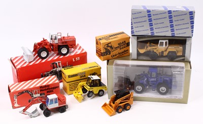 Lot 820 - Six boxed 1/50 scale and 1/35 scale models to...