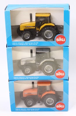 Lot 2120 - A Siku 1/32 scale The Banner Lane set to...