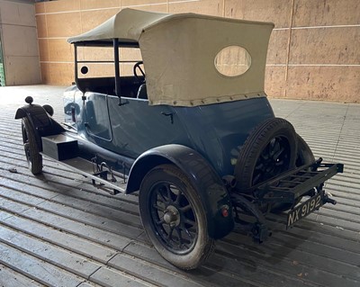 Lot 4001 - A 1925 Morris Cowley Occassional Four model...