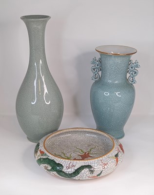 Lot 132 - A Chinese crackle celadon glazed vase of...