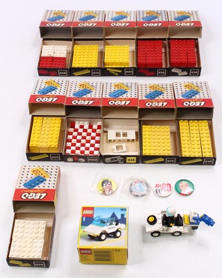 Lot 2006 - Lego 1960s group of eleven boxed sets to...