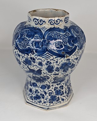 Lot 167 - An 18th century Delft blue & white vase,...