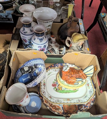 Lot 232 - Two boxes of mixed items to include jasper...