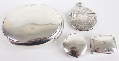 Lot 388 - A silver pocket snuff box, undecorated,...