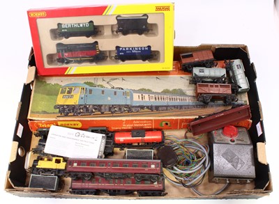 Lot 470 - Collection of Triang Hornby & Hornby trains:...